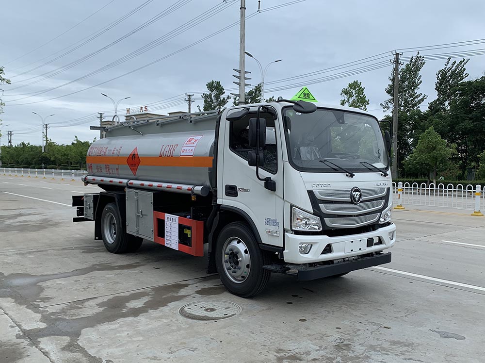 國(guó)六福田歐馬可8.1方加油車(chē)（汽油,柴油）