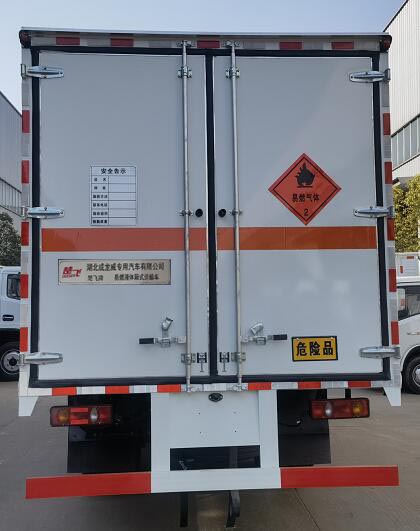 楚飛牌CLQ5120XRQ6E型易燃?xì)怏w廂式運(yùn)輸車-照片2