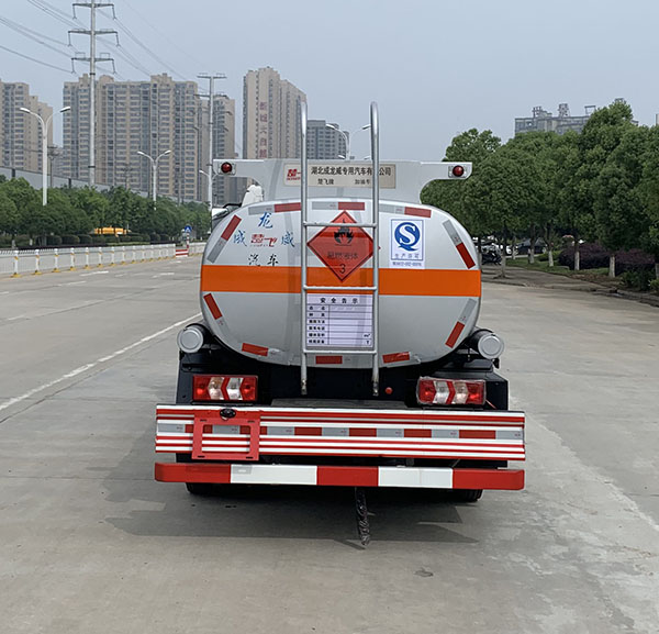 楚飛牌CLQ5071GJY6HFC型加油車-后部照片